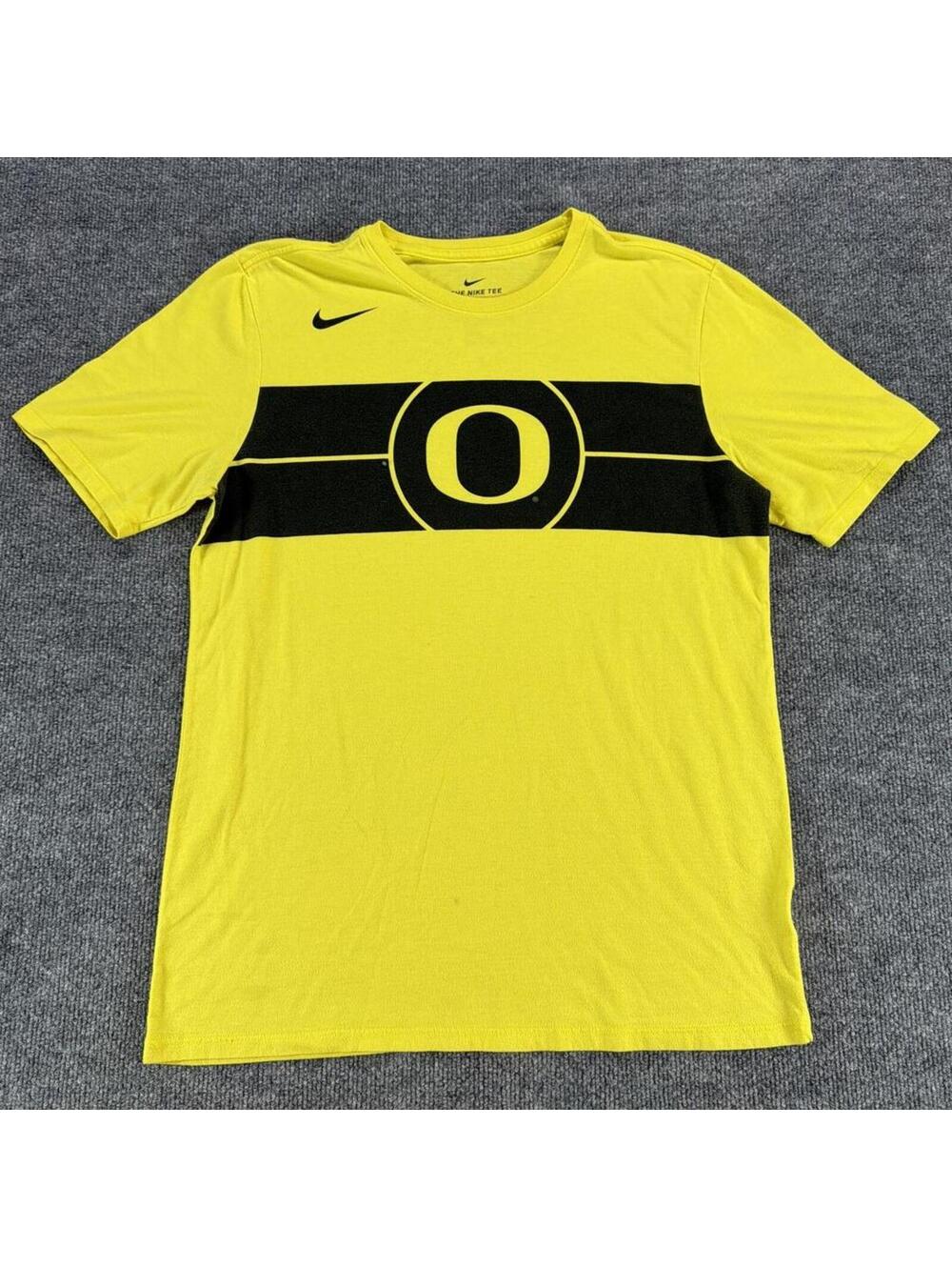 Nike University Oregon Ducks Yellow Athletic Cut T-Shirt Medium Sporty College